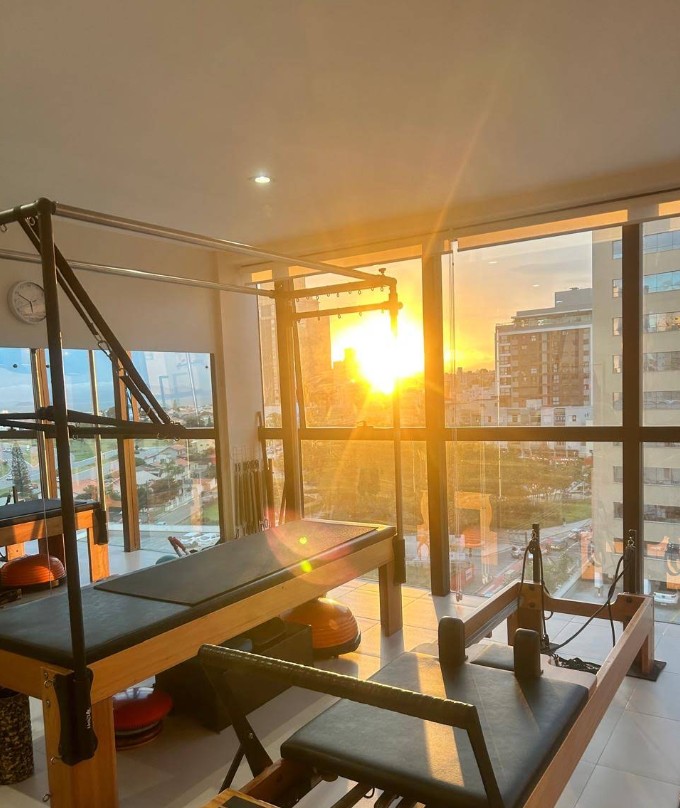 Estúdio Unitfisio ao pôr do sol em Florianópolis